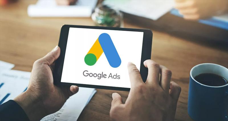 Google Adwords Сервис контекстной рекламы от компании Google, предоставляющий удобный интерфейс и множество инструментов для создания эффективных рекламных сообщений. - Webcentr - ВебЦентр 